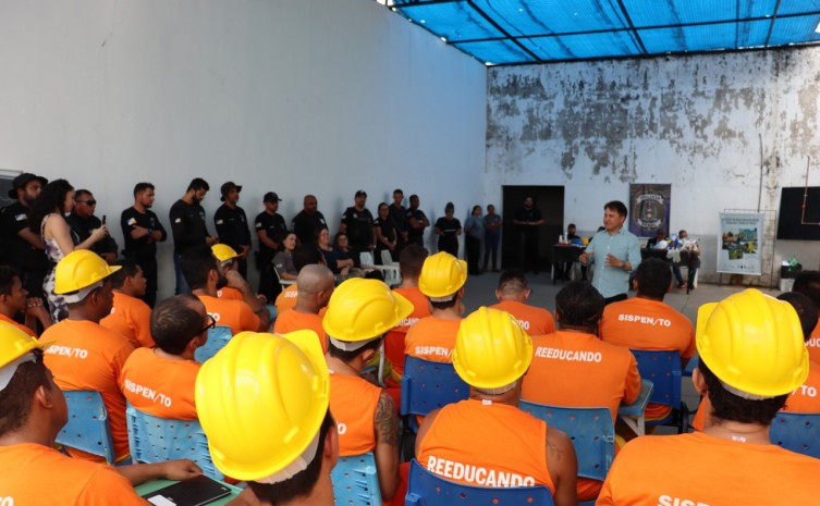 Seciju forma mais de 30 custodiados no curso profissionalizante de encanador