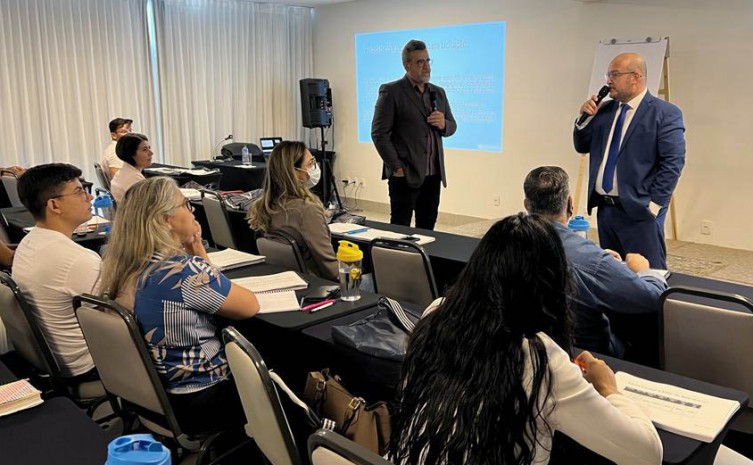 Administração realiza workshop sobre nova lei de licitação e contratação pública