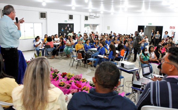 Público do Mulheres das Águas no auditório do Colégio Agropecuário de Natividade - Foto: Marcel de Paula/Governo do Tocantins