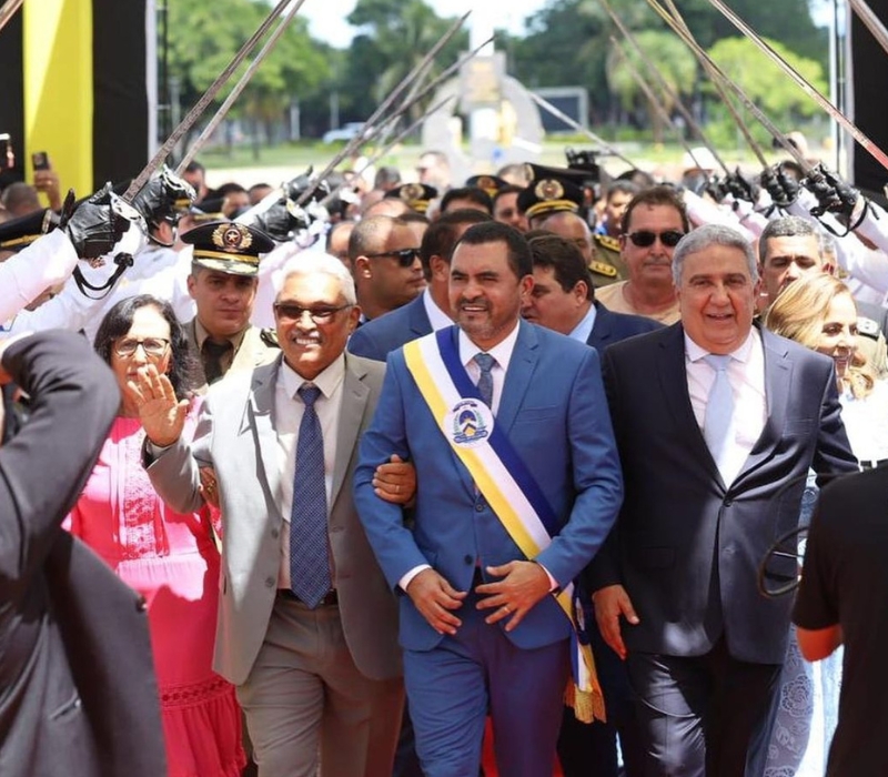 “Eu farei o meu governo de maneira simples”, diz Wanderlei durante posse como governador do Tocantins