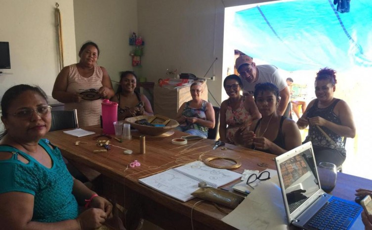 Associação Dianapolina de Artesãs (ADA) foi responsável pela produção das peças de capim-dourado que adornaram a roupa da posse da primeira-dama do Brasil, Janja Silva - Foto: Divulgação