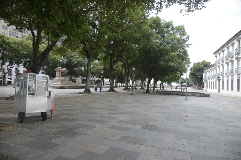 Blocos abrem desfiles domingo e alertam para situação no centro do Rio