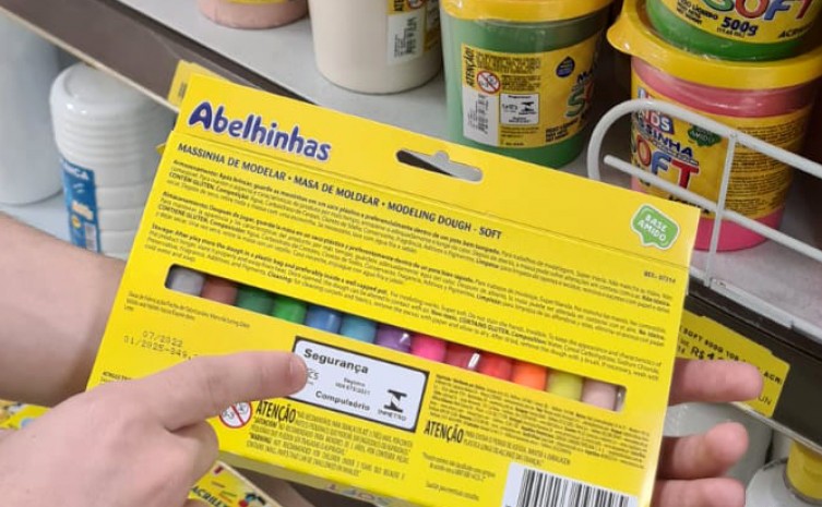 Agência de Metrologia realiza Operação Aulas Seguras e encontra irregularidades no comércio de material escolar