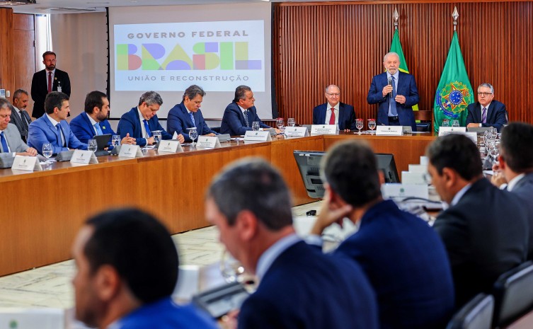 Governador Wanderlei Barbosa assina Carta de Brasília e vê com otimismo pautas apresentadas ao presidente Lula 