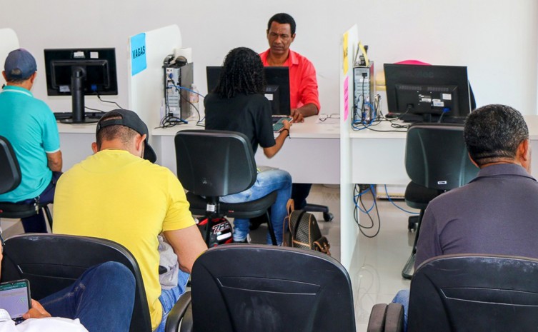 Sine Tocantins divulga 712 vagas de empregos nesta terça-feira, 31