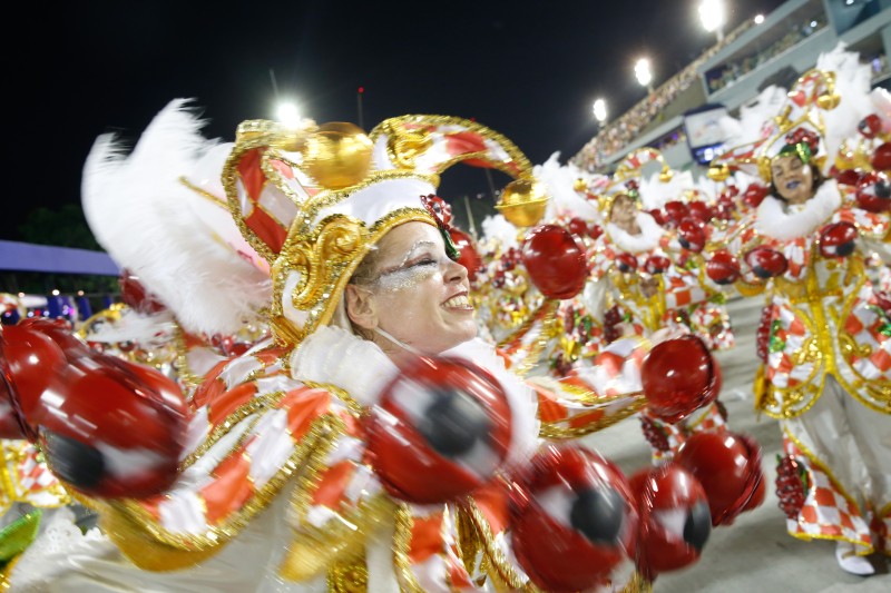 Série Ouro abre oficialmente desfiles na Marquês de Sapucaí