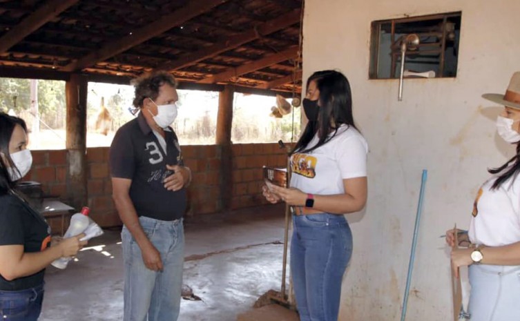 Foco no Fogo alcançou, em 2022, mais de 12 mil pessoas durante visitas em cerca de 4 mil propriedades rurais de 43 municípios - Foto: Semarh/Governo do Tocantins