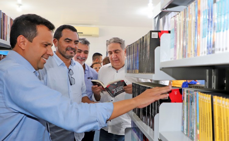 Em Esperantina, governador Wanderlei Barbosa entrega obras de reforma geral da Escola Estadual Joaquina Maria da Silva