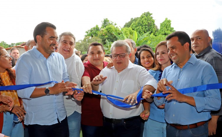 Com investimento de mais de R$ 2 milhões, governador Wanderlei Barbosa entrega reforma de escola estadual em Sítio Novo