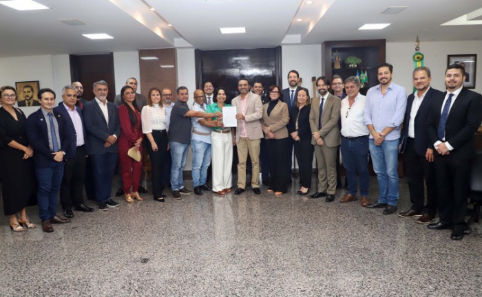 Governador Wanderlei Barbosa e presidente do TJ assinam acordo para regularização de área de Associação dos Servidores do Tribunal