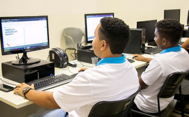 Programa busca oportunizar a qualificação profissional de adolescentes e jovens para o primeiro emprego formal remunerado, garantindo o direito à educação e o direito ao trabalho - Foto: Carlessandro Souza/Governo do Tocantins 