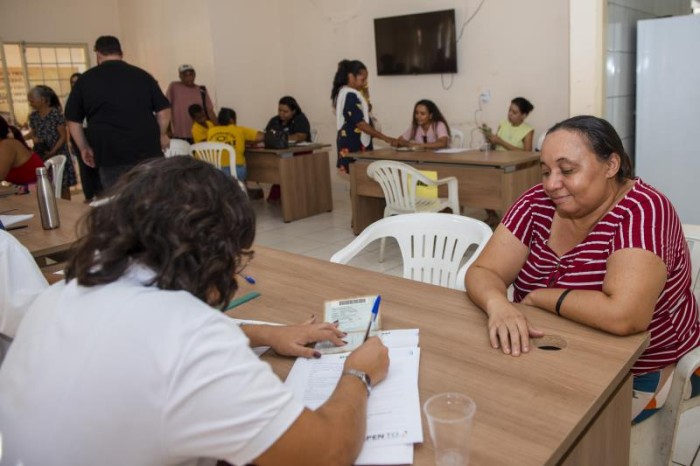 Na Semana Nacional do Registro Civil, dona de casa Ângela Rodrigues conseguiu enfim seu documento - Fotógrafo:Regiane Rocha/Secom