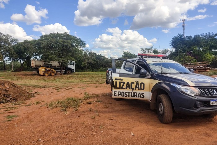 Equipe de fiscalização recebeu a denúncia da invasão do espaço, que estava sendo ocupado irregularmente - Fotógrafo:Divulgação