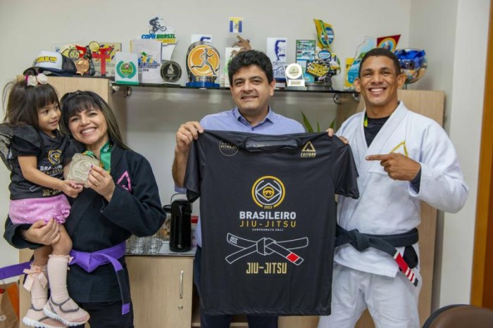 Presidente da Fundesportes, Raimundo Júnior, recebeu parte da equipe nessa quinta-feira - Fotógrafo:Divulgação