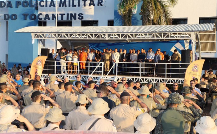 Governador Wanderlei Barbosa realiza solenidade para homenagear os policiais militares que atuaram na Operação Canguçu