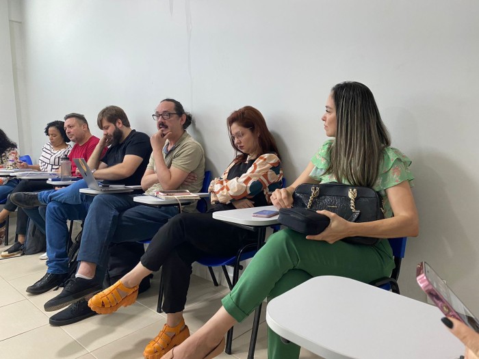 Psicólogo Jonatha Rospide (de óculos) foi aprovado como gestor de aprendizagem de Saúde Mental - Fotógrafo:Divulgação / Fesp Palmas