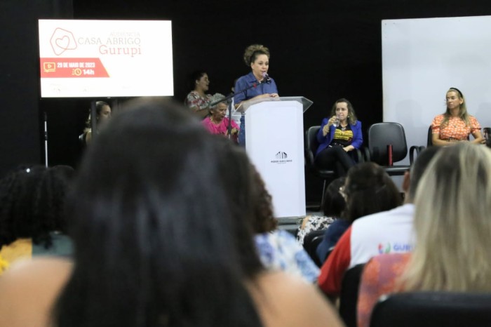 Prefeita Josi Nunes participa de audiência pública sobre instalação de Casa Abrigo de Gurupi