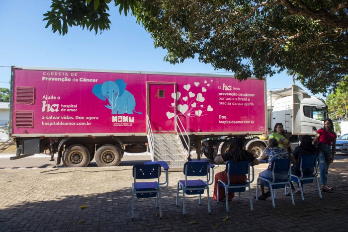 Mulher entre 40 e 69 anos podem realizar a mamografia na carreta de Prevenção de Câncer - Fotógrafo:Luciana Pires/Secom Palmas