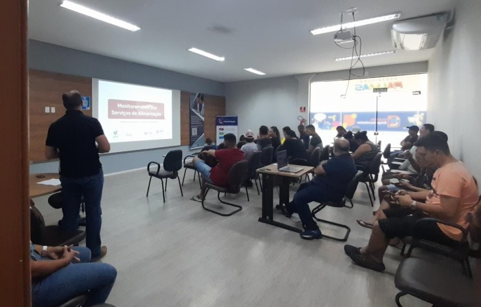 Durante a palestra, foram abordados diversos temas relacionados às boas práticas no manuseio e manipulação de alimentos - Fotógrafo:Divulgação Saúde