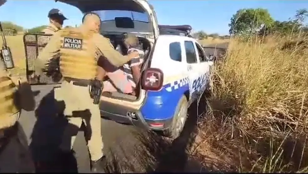 Homem foi preso em Araguaína suspeito de agredir outro com facão na cabeça — Foto: Divulgação