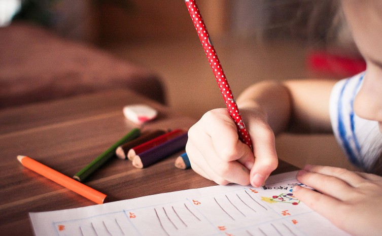 Prevenção à violência na Primeira Infância: experiências vivenciadas do zero a seis anos determinam o desenvolvimento para toda a vida