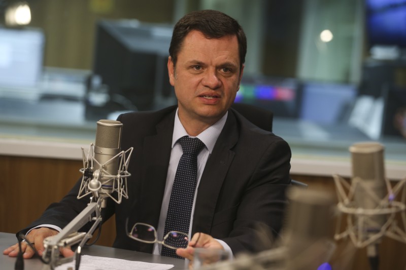 Brasileiro terá tranquilidade para ir às urnas, diz ministro