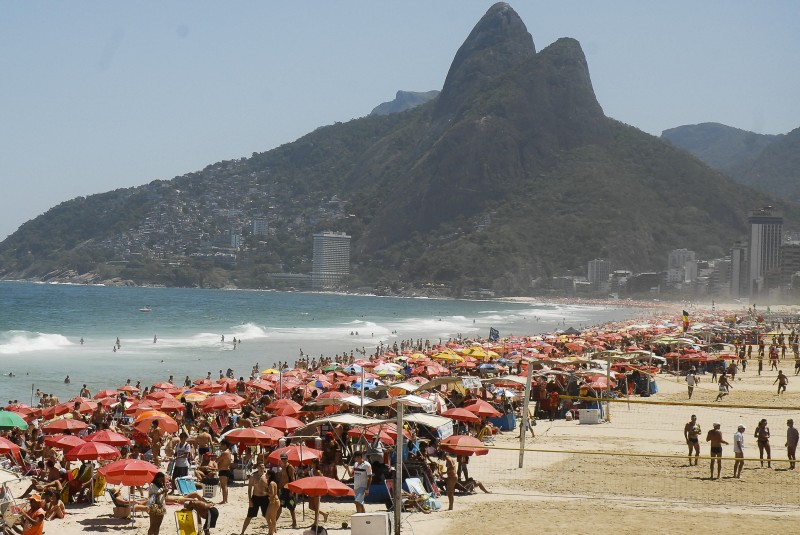 Mais de 718 mil estrangeiros já têm passagens para o verão no Brasil