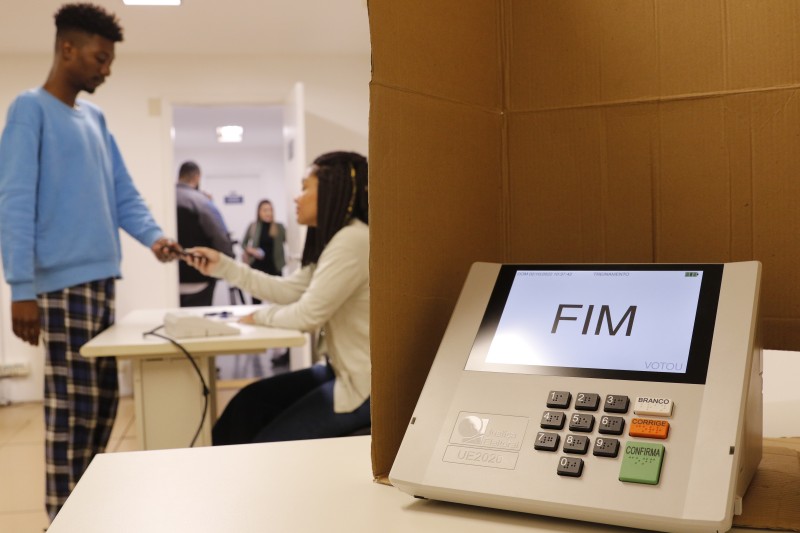 Cartórios distribuem 115 mil urnas eletrônicas em SP neste sábado